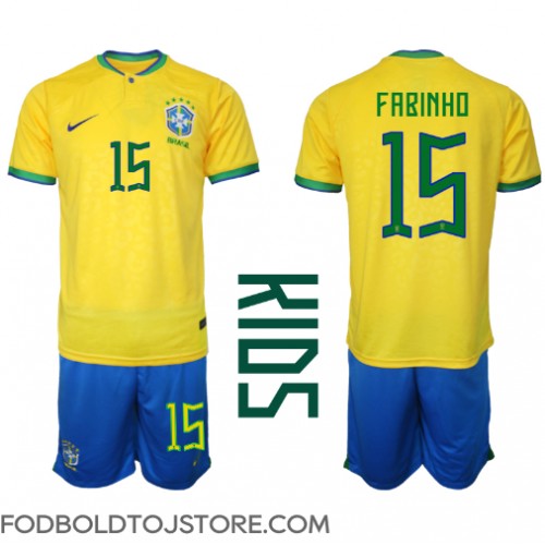 Brasilien Fabinho #15 Hjemmebanesæt Børn VM 2022 Kortærmet (+ Korte bukser)